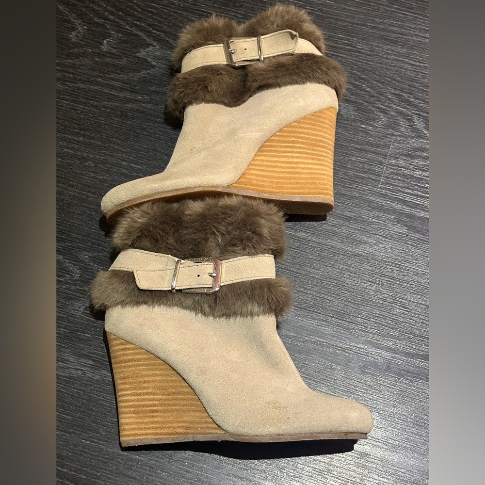 Women's Grey Wedge Boots with Faux Fur Trim